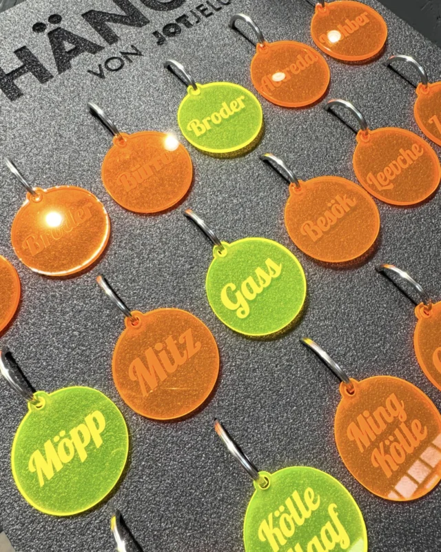 Unsere Schlüsselanhänger. Wir Lasern auch dein Design. Anfragen per E-Mail unter info@jotjelunge.de#